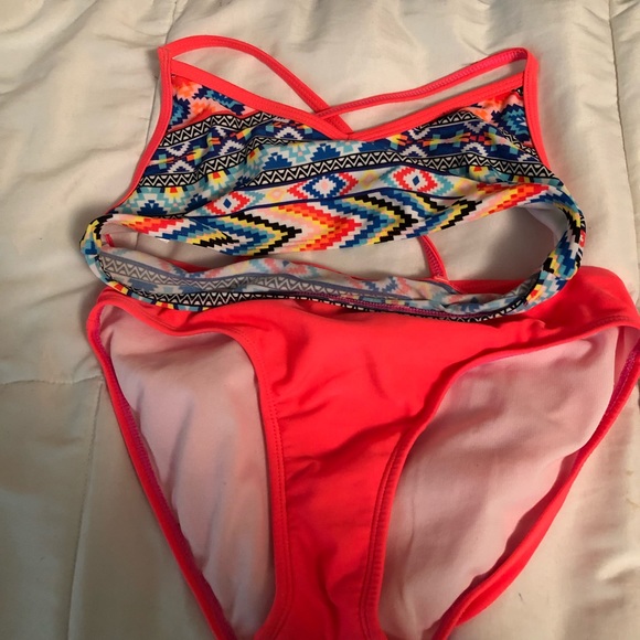 Clothes - Picture 6 of 8